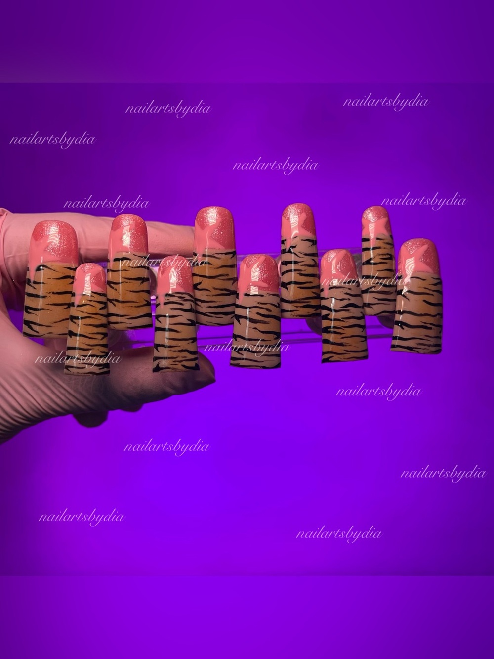 Pink Tiger-Print Press-On Nail Set by